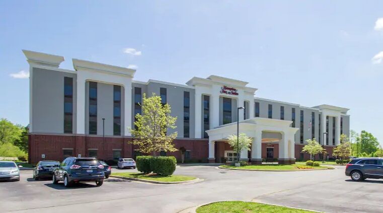 Hotel Hampton & Hampton Cove 3*