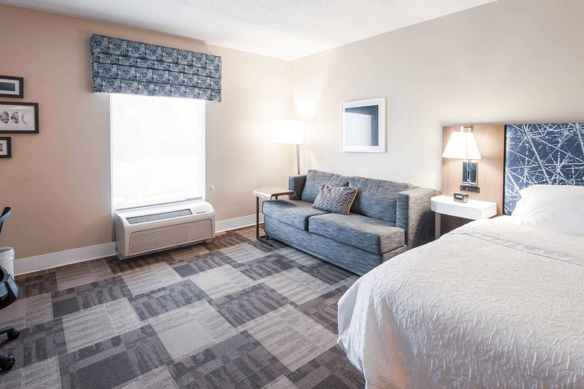 Hampton & Hampton Cove Hotel 3*