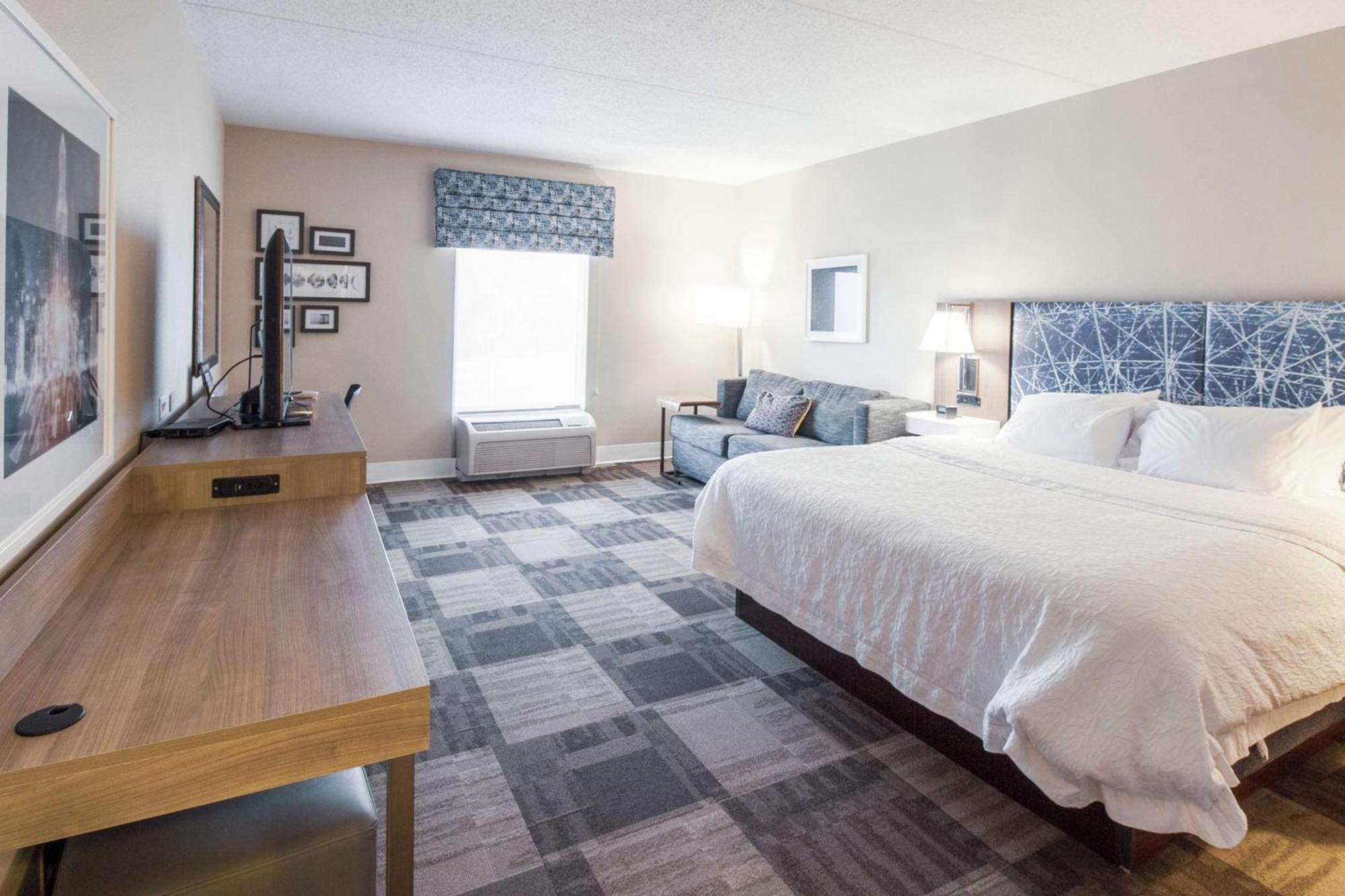 Hampton & Hampton Cove Hotel Huntsville