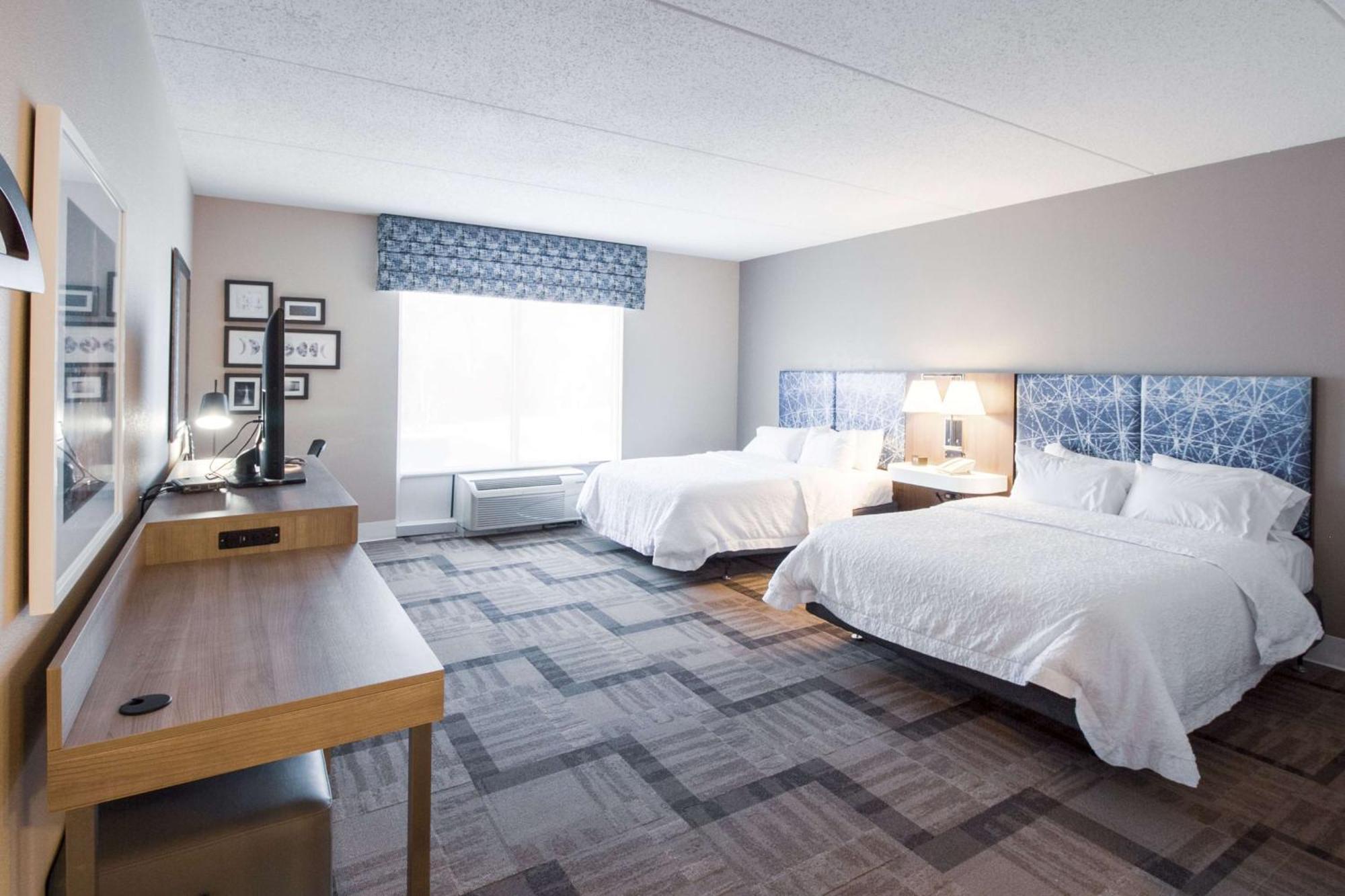 Hampton & Hampton Cove Hotel