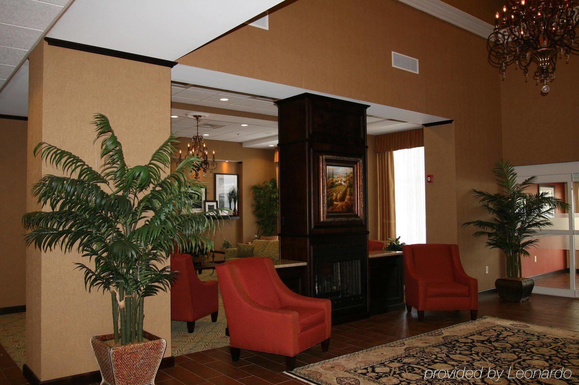 Hotel Hampton & Hampton Cove