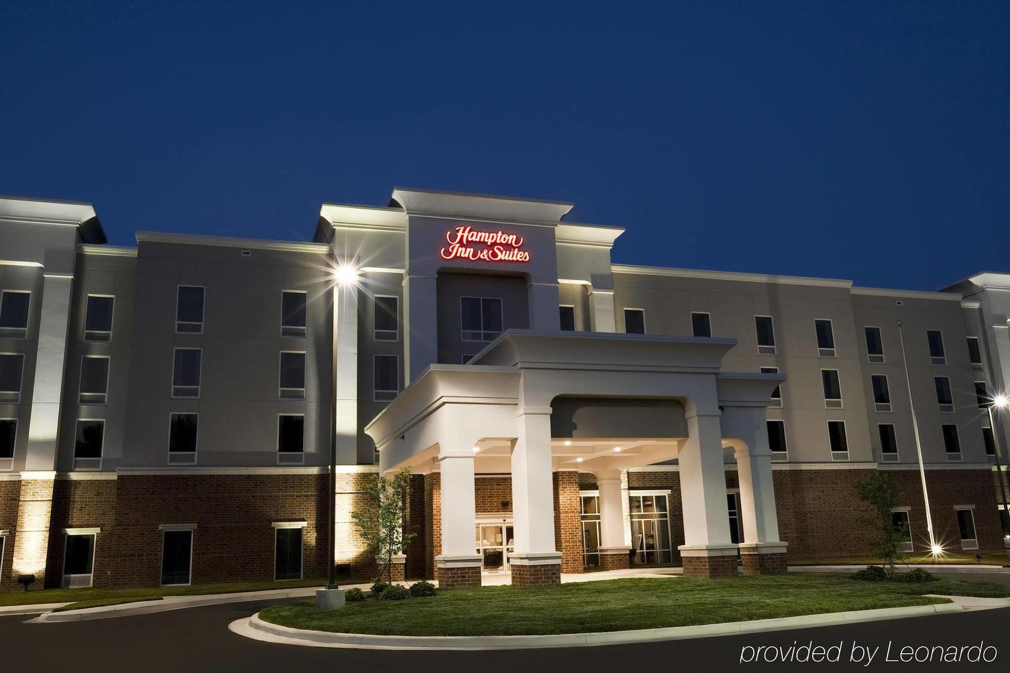 Hampton & Hampton Cove Hotel